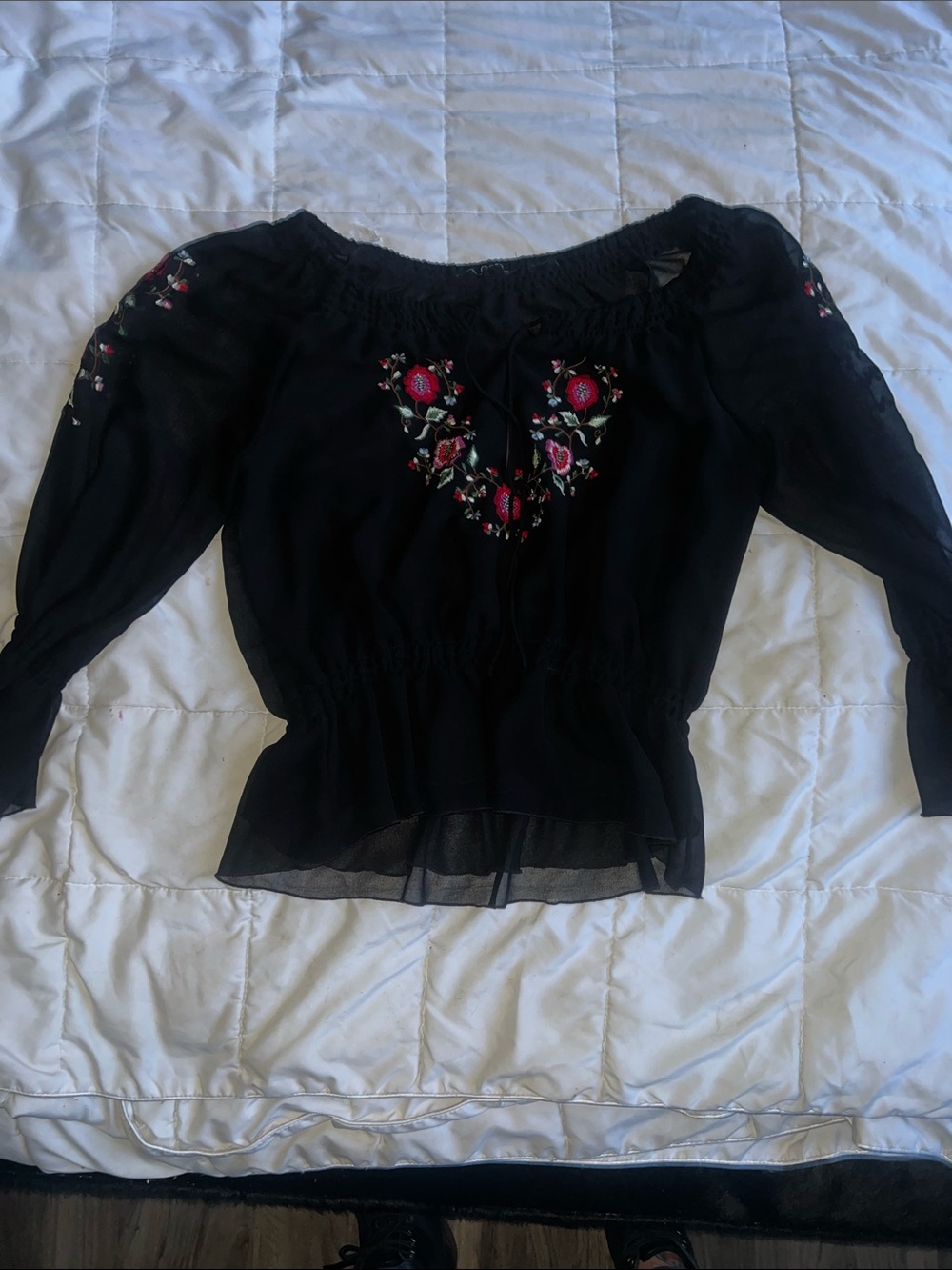BLACK FLORAL SHEER PEASANT STYLE TOP